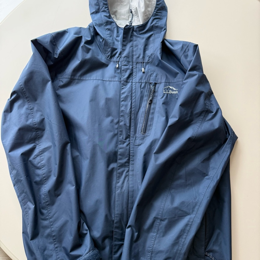 L.L. Bean Men's Hooded Rain Shell in Navy